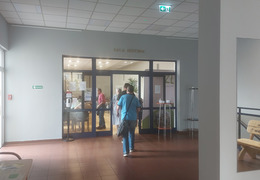  (photo)