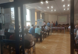  (photo)