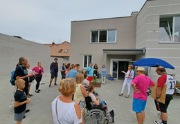  (photo)