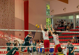  (photo)