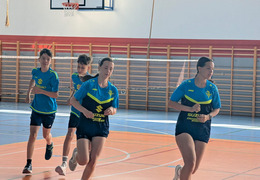  (photo)