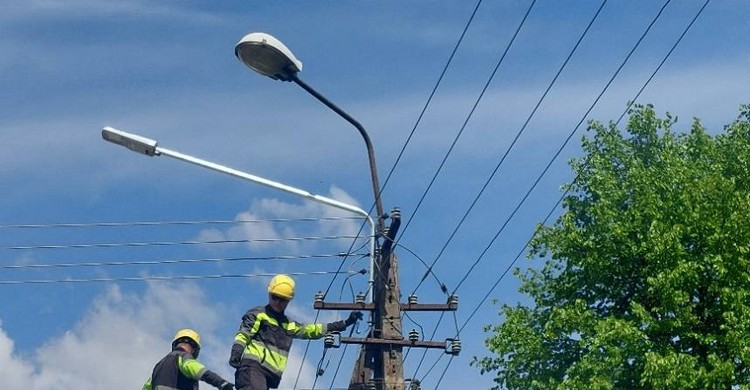 Rozświetlony Złotów będzie jaśniejszy, bezpieczniejszy i bardziej ekologiczny - zdjęcie