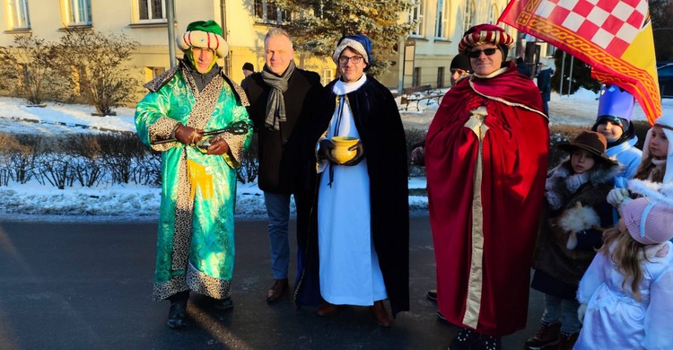 Orszak Trzech Króli przeszedł ulicami miasta - zdjęcie