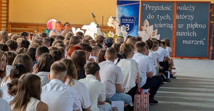 Zakończenie roku szkolnego w złotowskich szkołach podstawowych - zdjęcie