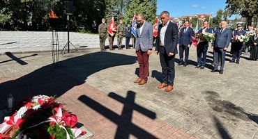 03 września 2025